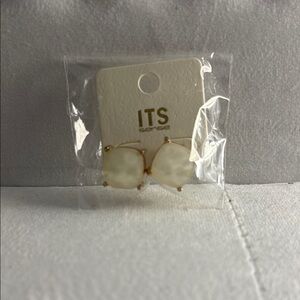 !it jeans Gold and Cream Stud Earrings